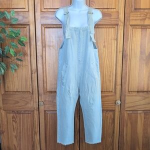 Style Rack Light Wash Denim Crop Distressed Overalls S                      Q139